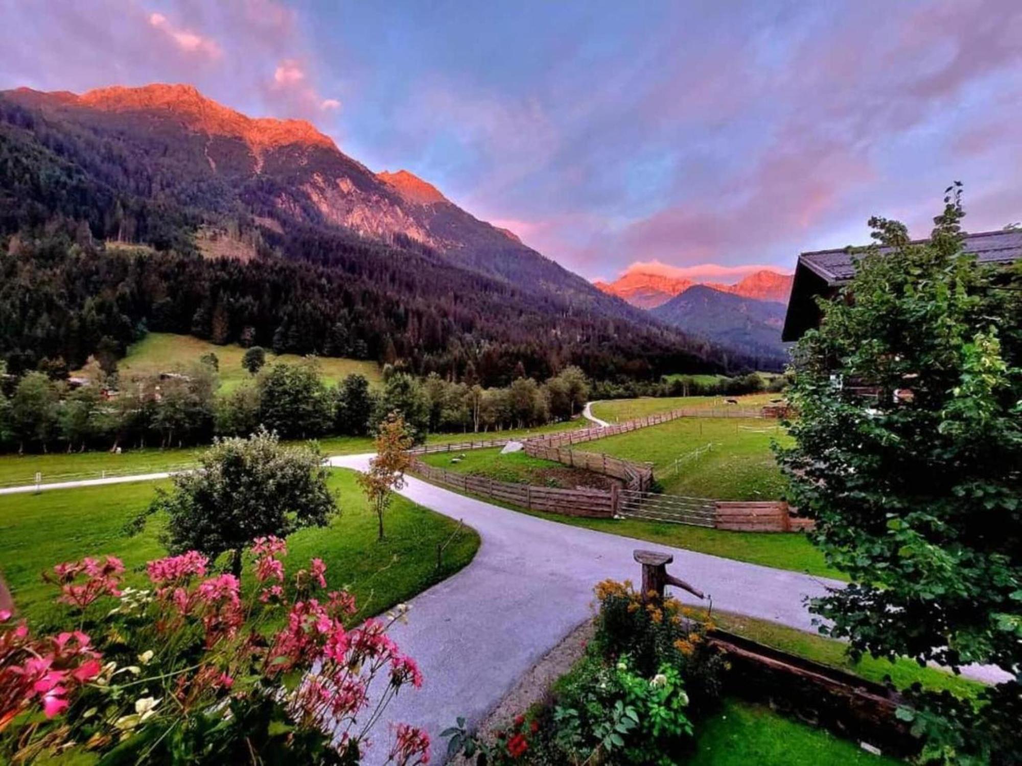 Apartment Scenic Apartment In Krispl Salzburg With Swimming Pool *